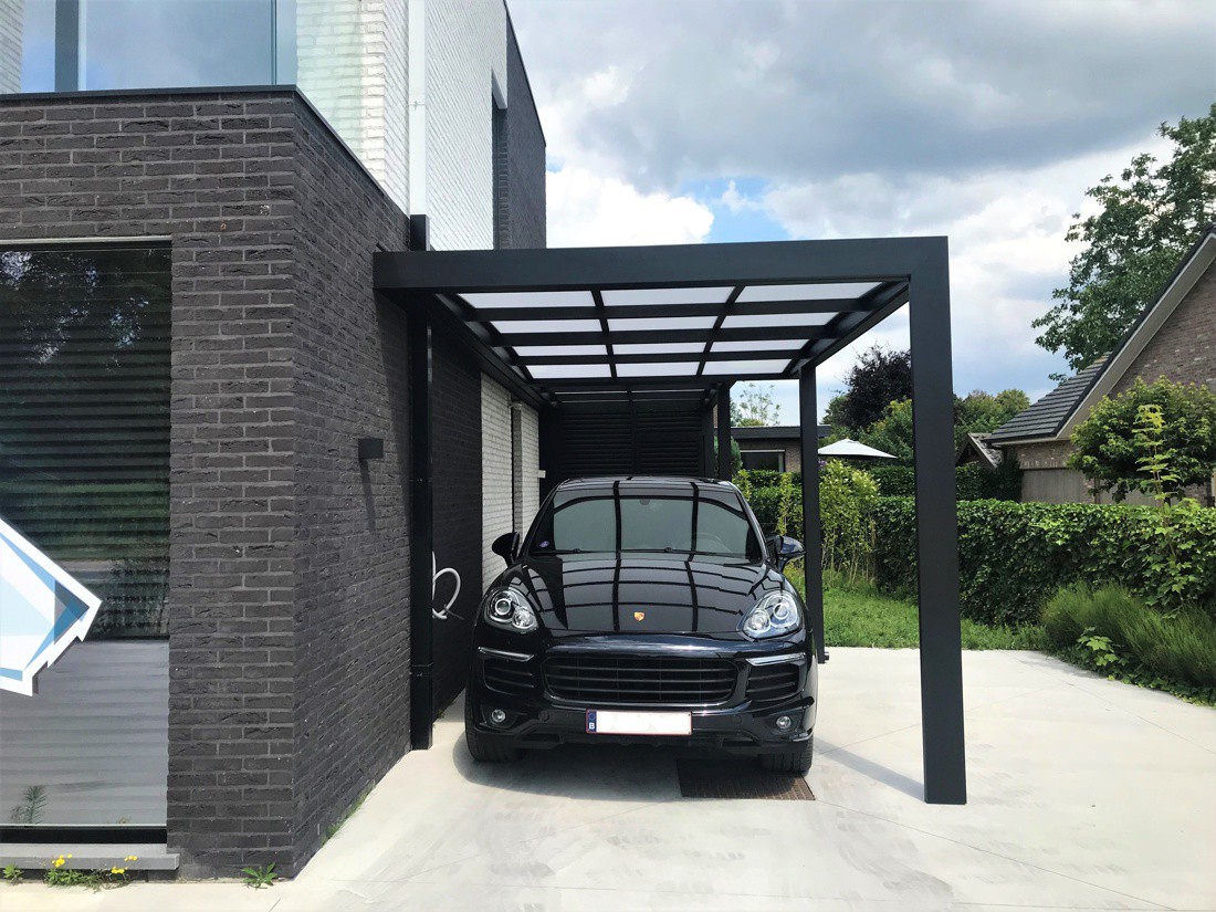 Moderne aluminium carport met plat dak