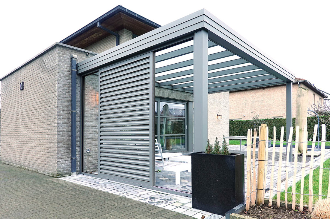 Terrasoverkapping met plat dak