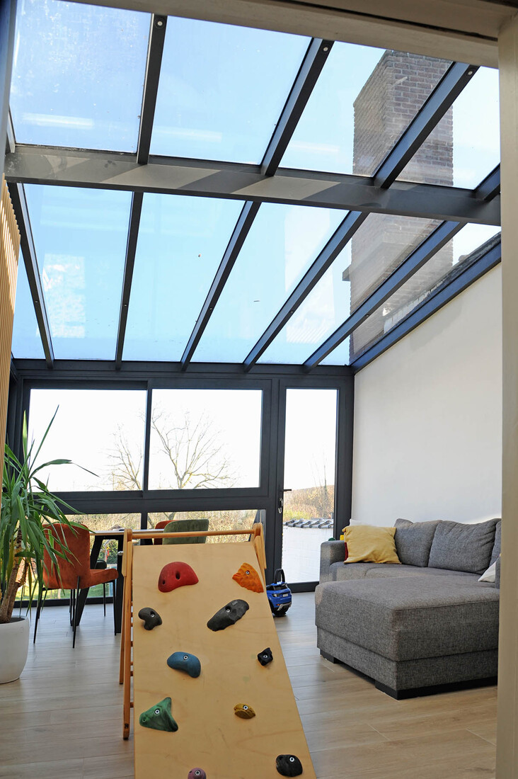 Verhoogde veranda AGATE met glazen dak en panoramisch zicht