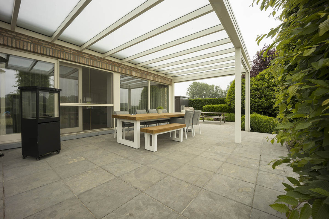 Combinatie van pergola JADE en AMBRE
