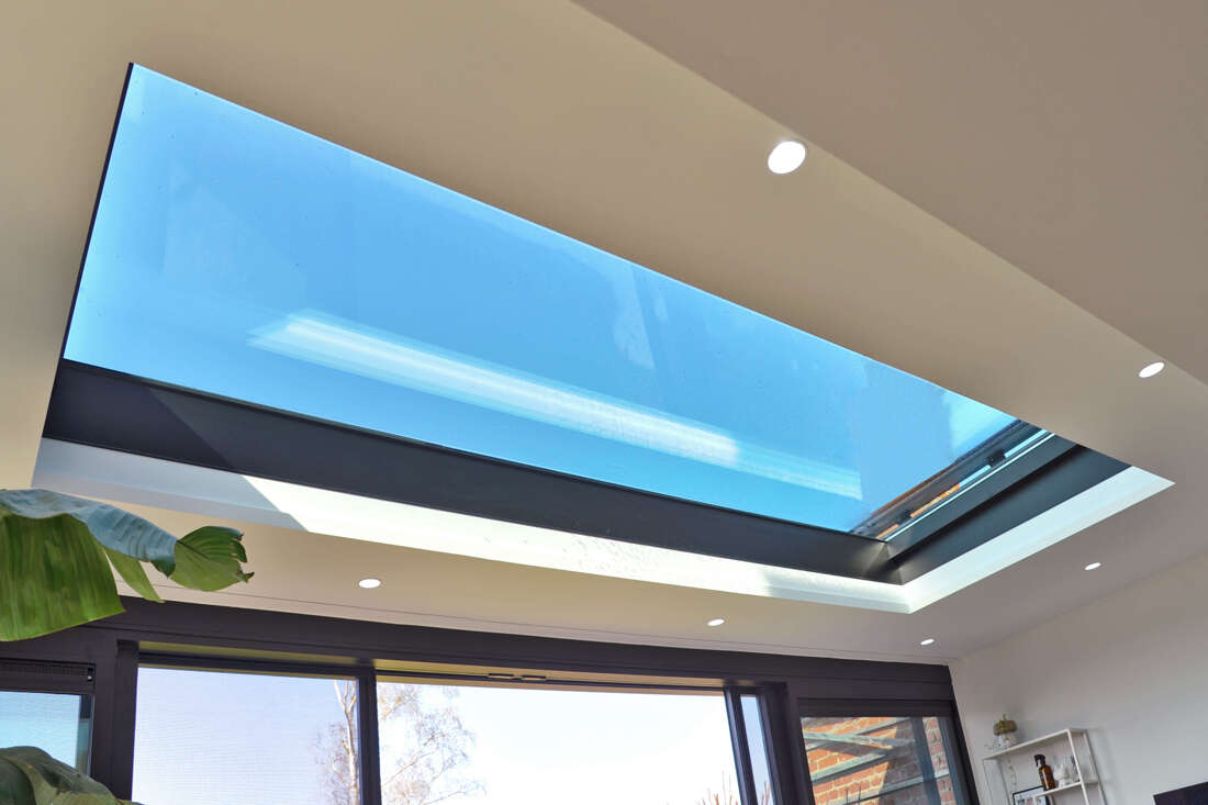 Moderne leefveranda met maximale lichtinval en strak design