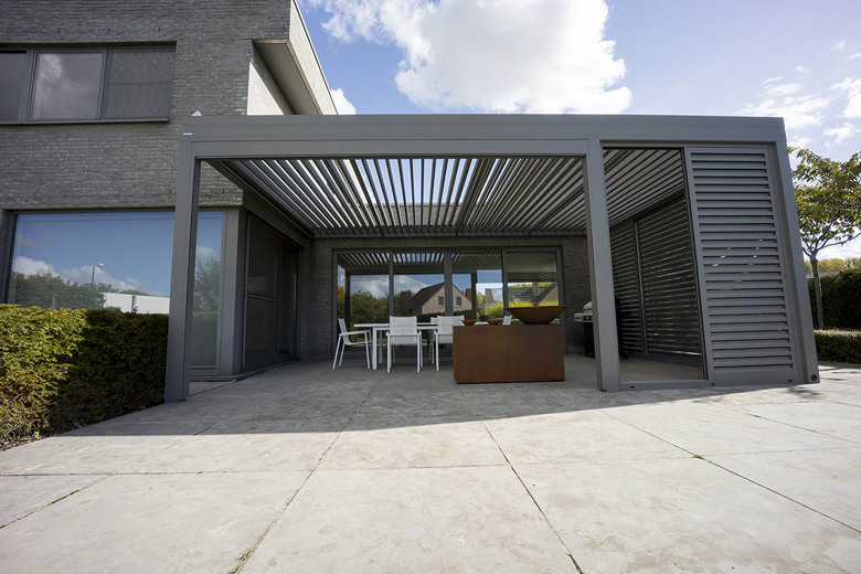 AMBRE terrasoverkapping met lamellendak,