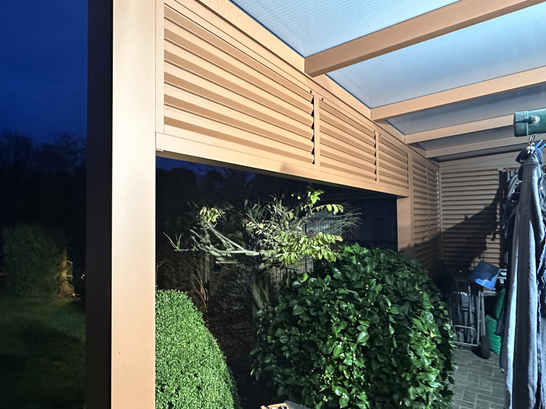 Moderne vernieuwing van een oude overkapping