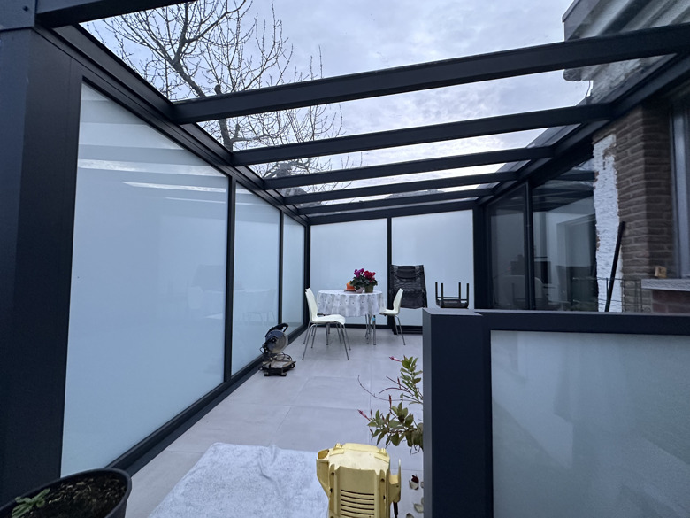 Een volledig vernieuwde veranda én overkapping