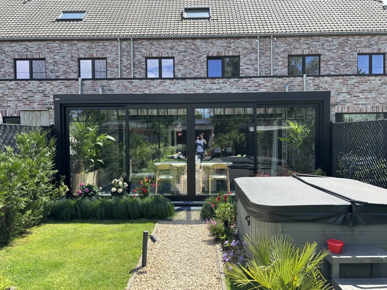 Moderne veranda Agate met maximale lichtinval en zicht op de tuin