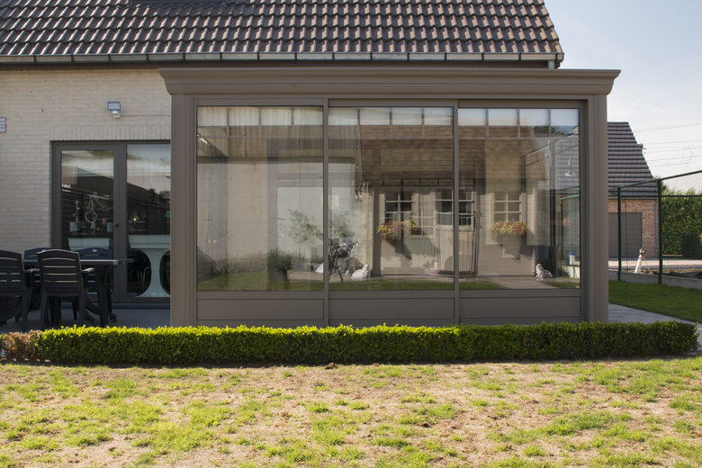 Klassieke veranda met landelijke accenten